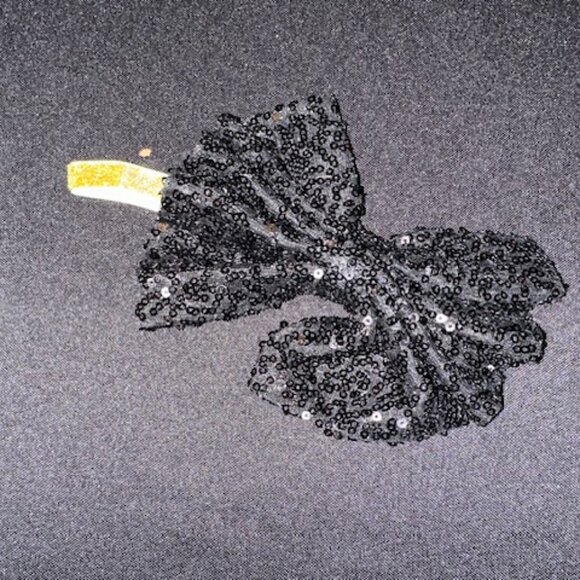 Black 5 1/2" Bow on FOE Headband - Picture 1 of 1